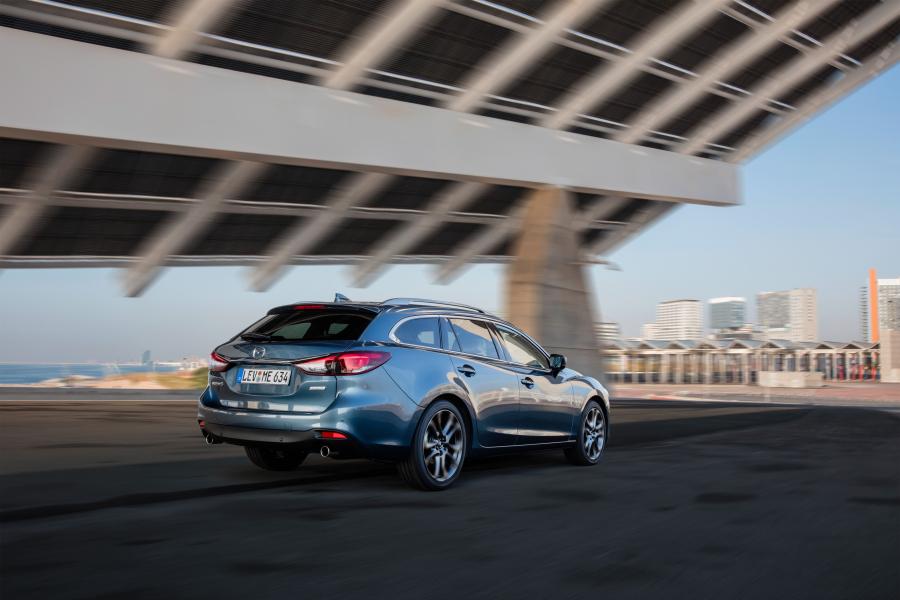  Mazda6 Wagon 2015 года  (фото 2 из 77)